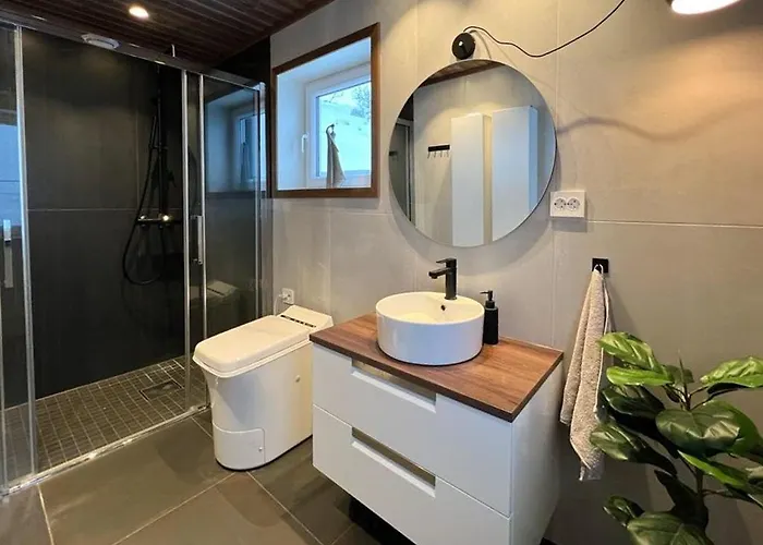 Mountain Home With View Near Tromso *